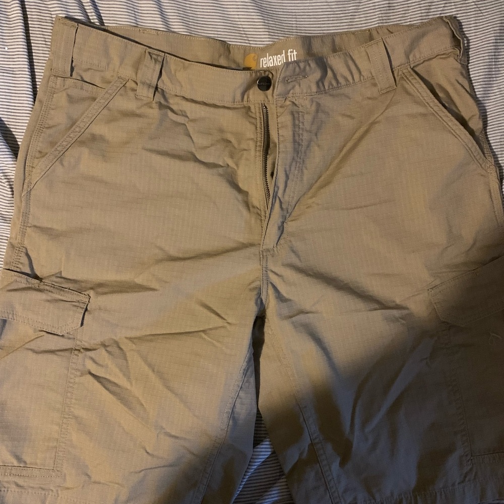 Carhartt mens relaxed fit ripstop cargo shorts size 40.